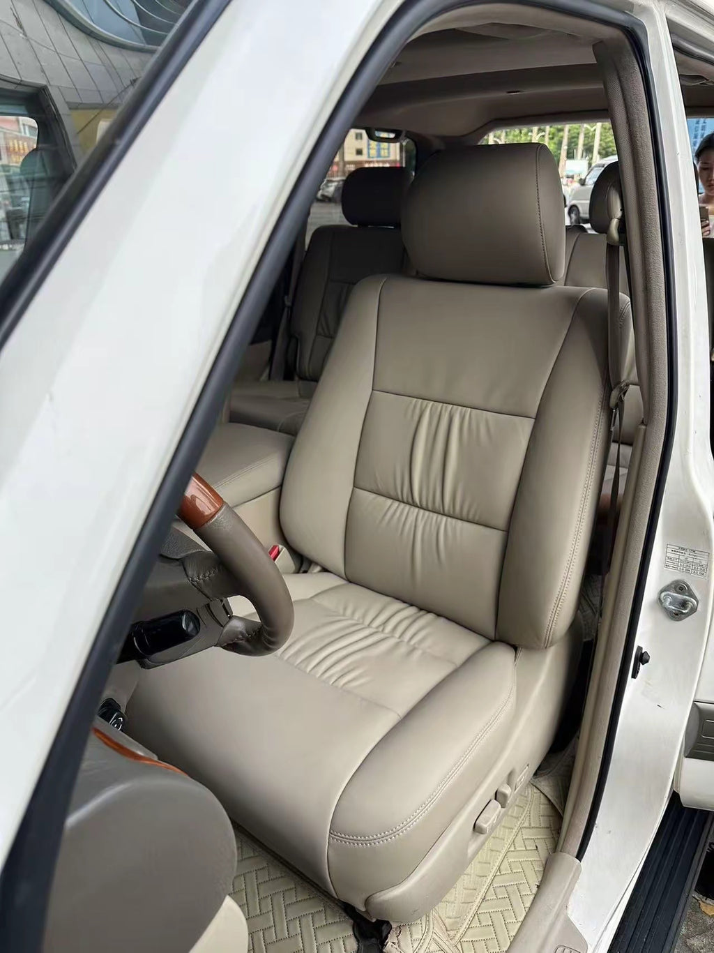 98-07 Toyota Land Cruiser 100 Series | Premium Leather Upholstery Replacement Kit